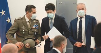 Copertina di Vaccini, il governo insiste sui richiami. Ma non decide ancora nulla