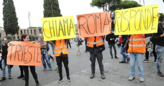 Copertina di Stretta del governo sulle manifestazioni, Sibilia: “Vietati tutti i cortei, non solo quelli no vax. Basta mettere in ginocchio le città”