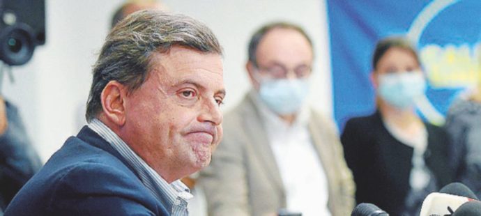 Calenda blocca su Twitter il suo ex candidato con il Rolex