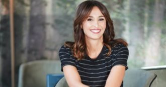 Copertina di Benedetta Parodi a FQMagazine: “Ho portato la cucina in tv con un nuovo linguaggio. Antonella Clerici era ed è la numero uno ma io ero come chi mi guardava… Aspetto Mario Draghi”