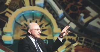 Copertina di Salerno, il sistema De Luca in testacoda: ora la “Città del Sole” è infetta