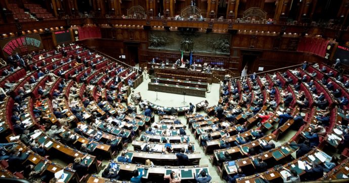 Ex onorevoli, una Spectre per riprendersi il vitalizio e gli arretrati