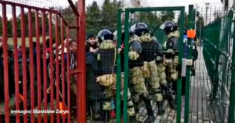 Bielorussia-Polonia, il video dei migranti respinti sul confine dai militari di Lukashenko