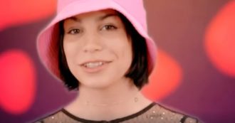 Copertina di Il Collegio, Gaia Cascino stupisce tutti: “La tv e la scuola non fanno per me, torno a fare la parrucchiera”