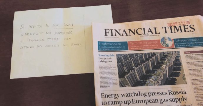 Il Financial Times e il “furto” di Dini al Senato. “Gliene regaliamo noi una copia al giorno”