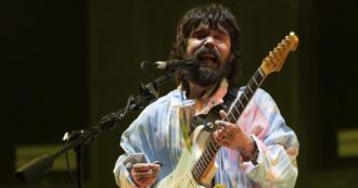 Biffy Clyro, l’album è una delle migliori uscite dell’anno. Pochi sanno scrivere inni come loro