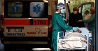 Copertina di Covid, la protesta di chi lavora al Pronto soccorso: “Mancano ancora 4mila tra medici e infermieri. Assunzioni insufficienti e bandi deserti, così gli ospedali rischiano di richiudere i servizi”