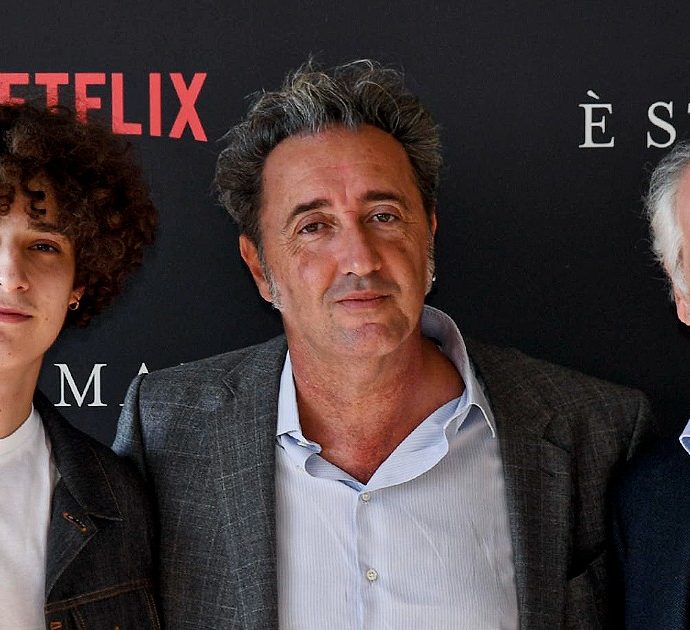 È stata la mano di Dio, l’emozione di Paolo Sorrentino all’anteprima a Napoli del suo film: “Come al mio matrimonio”