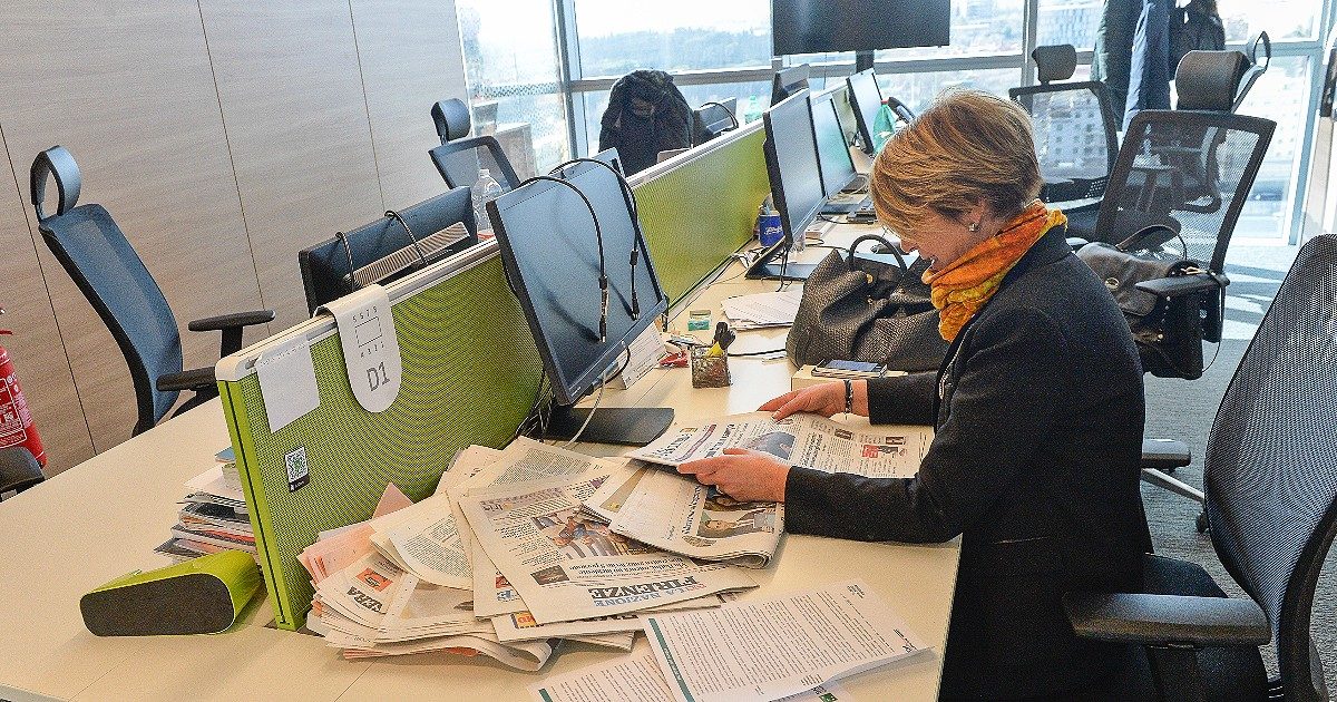 Lavoro, la ripresa avara: “Un nuovo contratto su tre è part time. Le aziende puntano solo a ridurre i costi”. Bruxelles: “Affrontate il problema dei bassi salari”
