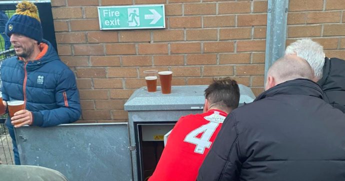 Domeniche Bestiali – Ci piace il rumore di schiaffoni dell’Eccellenza campana. Incontri al buio? Ci pensa il mediano elettricista