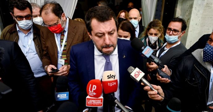 Covid, Salvini si nasconde dietro Draghi contro le sue Regioni e i No-Green Pass