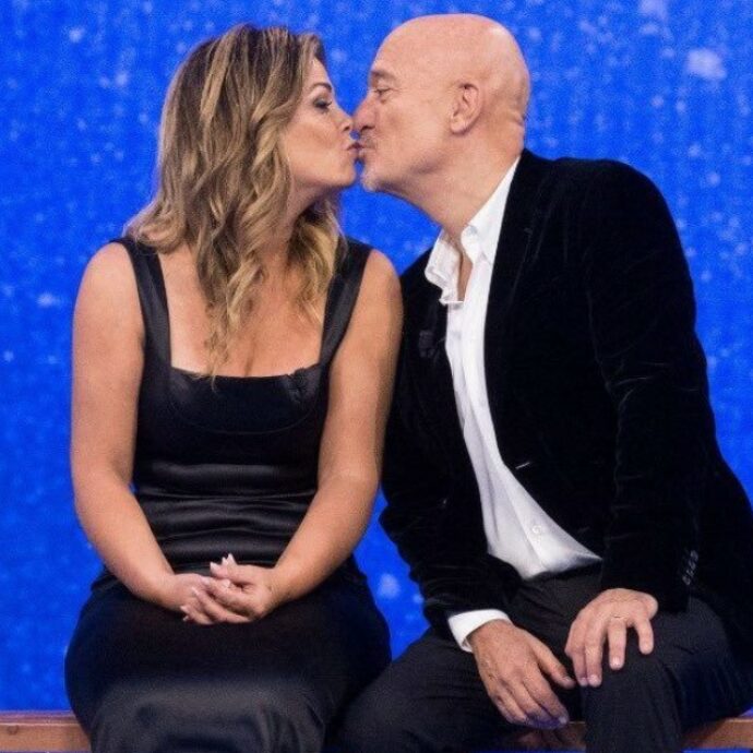 Vanessa Incontrada e Claudio Bisio lasciano (per giusta causa) “Zelig”. Gino e Michele sui nuovi conduttori: “Abbiamo qualche idea, ma è presto per fare nomi”