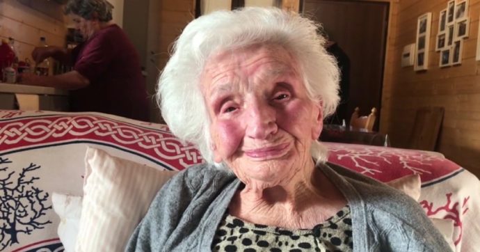 È morta nonna Peppina, la donna simbolo del terremoto 2016 aveva 98 anni. Dallo sfratto alla vittoria: la sua battaglia per la casa