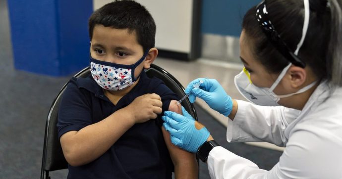 Covid, vaccino ai bambini. Il Canada ha approvato Pfizer, in Israele immunizzazione inizia martedì