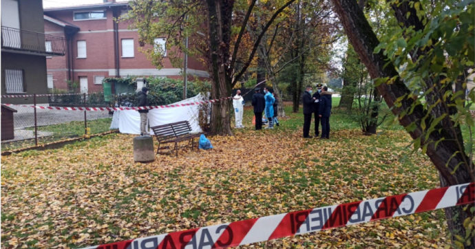 Reggio Emilia, 34enne uccisa in un parco. Fermato l’ex compagno: era già stato condannato per stalking e messo ai domiciliari