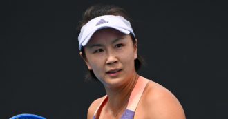 Copertina di Wimbledon, appello di uno spettatore durante la finale: “Dov’è Peng Shuai?”. Raggiunto dalla sicurezza e cacciato dal centrale