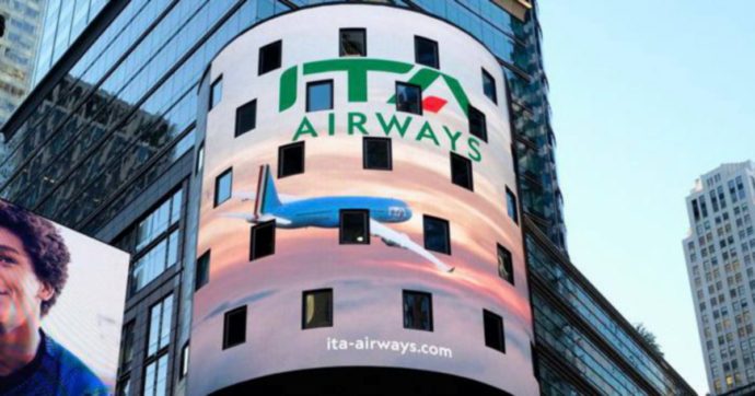 Alitalia, il governo tiene segrete le richieste dell’Ue