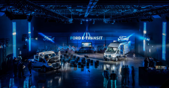 Ford E-Transit, quando elettrico fa rima con lavoro. E la strategia per i veicoli commerciali prende forma