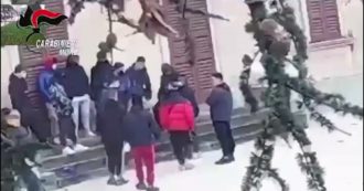 Copertina di Furti, rapine e spedizioni punitive al parco di Besana Brianza: arrestati 8 ragazzini di una baby gang