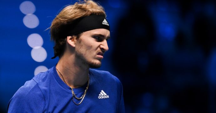 Medvedev vittima dei ladri durante la finale a Torino: sparito il suo orologio da 200 mila euro Medvedev vittima dei ladri durante la finale a Torino: sparito il suo orologio da 200 mila euro