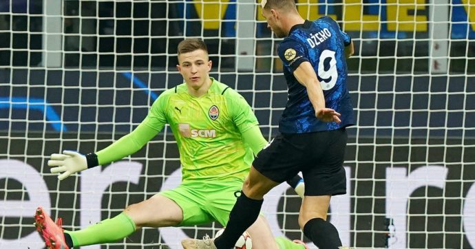 Inter-Shakthar 2-0, i nerazzurri agli ottavi di Champions grazie alla doppietta di Dzeko