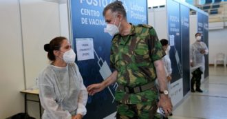 Copertina di Portogallo, dalla fiducia nel sistema sanitario al ricordo dei danni della poliomielite: così il Paese è il più protetto (grazie a un militare)