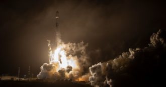 Copertina di Asteroidi, partita la prima missione Nasa per dirottarne uno. Sul Falcon 9 c’è anche un microsatellite italiano