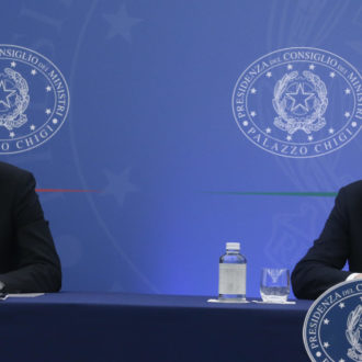 Copertina di Arriva la stretta di Natale: il Fatto di domani 25 novembre