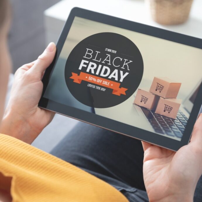 Black Friday 2021, attenzione alle truffe: prezzi di partenza gonfiati, sconti record taroccati, vantaggi fittizi. La guida per uno shopping sicuro
