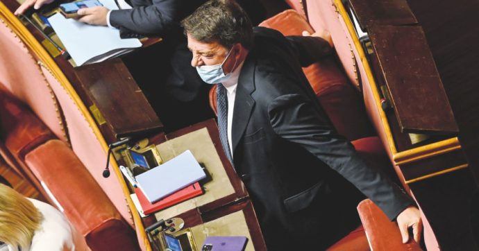 Copertina di Open, i buchi nella difesa di Renzi: “Ho 4 prove contro i pm”
