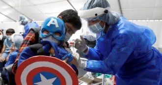 Copertina di Covid, Antonio Cassone: “Iniezioni ai bimbi, meglio aspettare. I dati non bastano”