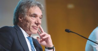 Copertina di “Obbligo vaccinale mascherato. Il governo ci tratta da bambini”