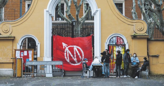 Copertina di Occupare le scuole è giusto (forse doveroso): ecco perché