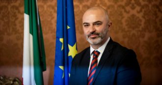 Copertina di Massimo Bugani: “Vogliono indebolire Conte, è folle guardare al passato”