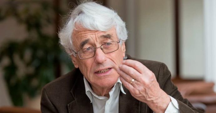 Crouch: “Col potere a media e lobby la democrazia è una finzione”