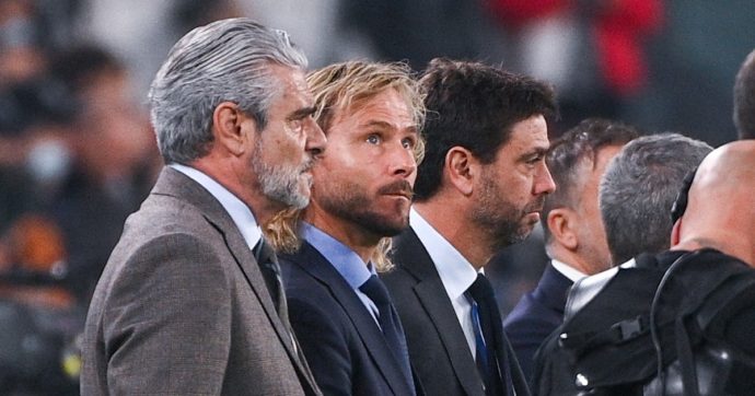 Juventus indagata, l’intercettazione dei vertici: “Pensavamo di raggiungere il Real Madrid”. Due dirigenti non rispondono ai pm
