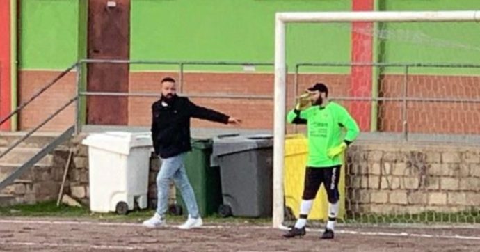 Domeniche Bestiali – Le cortesie per gli ospiti in Abruzzo: la birra per il portiere avversario. E in Grecia si gioca senza area di rigore