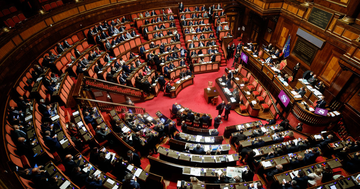 Superbonus, c’è l’intesa in Senato sul nuovo emendamento al dl Aiuti bis: responsabilità solo per chi truffa. Conte: “Ora Letta chieda scusa”