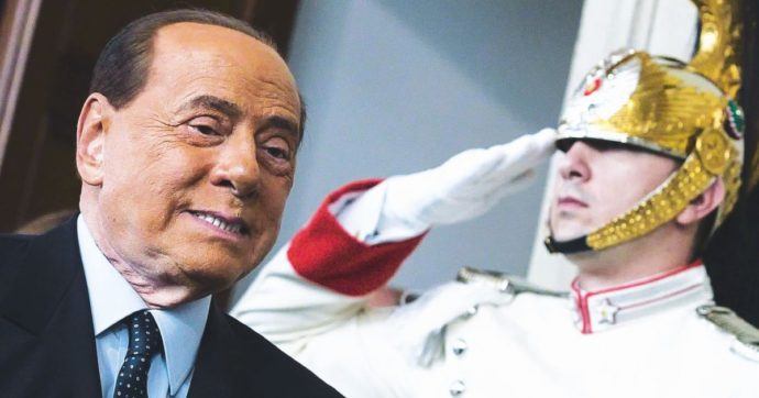 Berlusconi vuole candidarsi al Quirinale: a gennaio il videomessaggio
