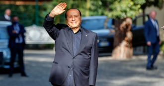 Copertina di Berlusconi salta anche la presentazione del libro di Rotondi ma manda un audio-messaggio: “Con Draghi bipolarismo più maturo”