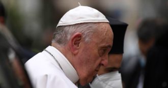 Copertina di Papa Francesco e il messaggio sugli ultimi: “La violenza sulle donne è satanica e il sovraffollamento delle carceri è disumano”