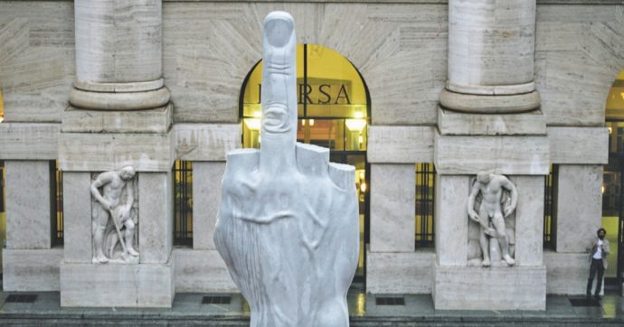 La giostra isterica del Dio pallone in Piazza Affari