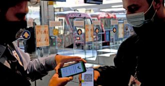 Copertina di Super green pass, il “rigorista” Fedriga vuole già un rinvio dei controlli sui bus