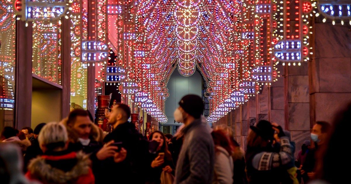 Covid, la pressione sugli ospedali e i 15 milioni di terze dosi mancanti: ecco i dati dietro i timori per il Natale. E resta l’incognita Omicron
