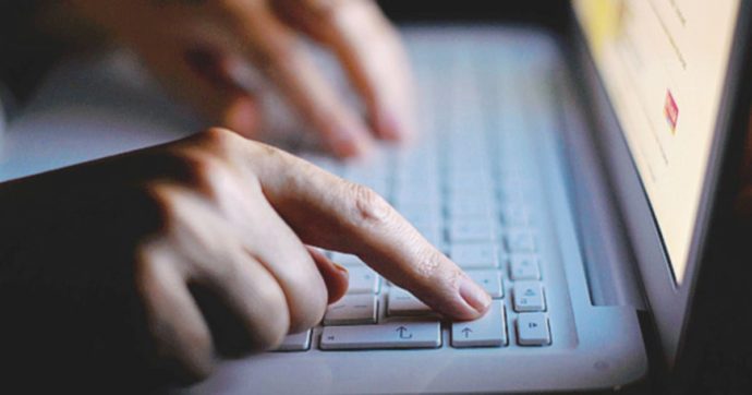 Vaccini, Draghi, Spid, dad e Carrà: ecco cosa hanno cercato gli italiani su Google