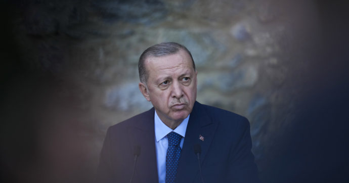 Copertina di Crisi, sciopero e speculazione: i nodi di Erdogan vengono al pettine
