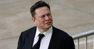 Copertina di Elon Musk: “La pace? Odio questa parola. Ecco perché mi sono rifiutato di entrare al Berghain di Berlino”. Scoppia la polemica