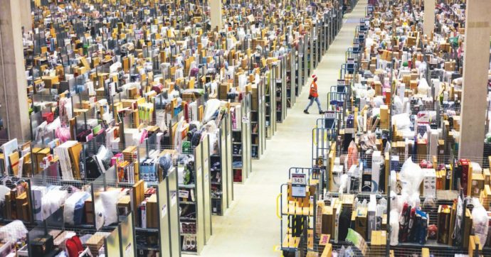 Copertina di E-commerce, ne resterà solo uno: Amazon