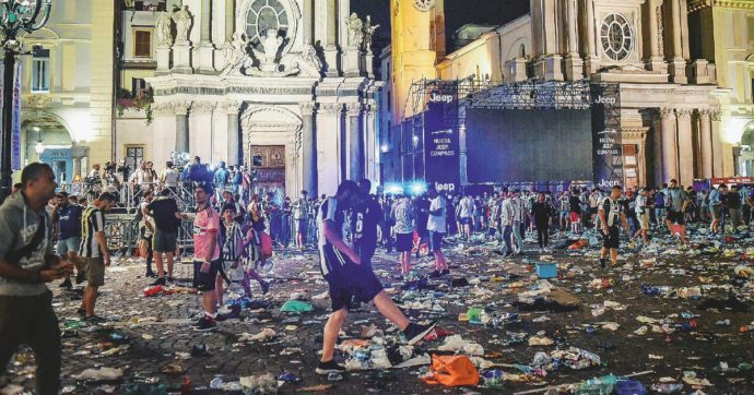 L’sms di Appendino: “Se esce che gli steward non c’erano per motivi di soldi siamo morti”