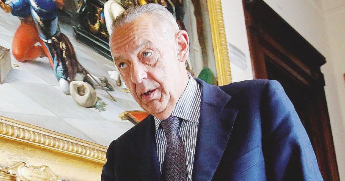 “Il dem Del Basso De Caro mi disse che avevo il trojan”